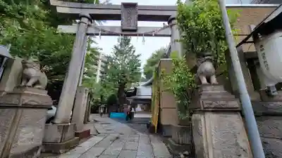 小野照崎神社の鳥居
