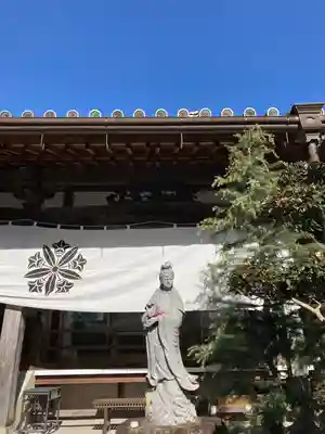 多聞寺の本殿・本堂