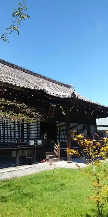 勧修寺の本殿・本堂