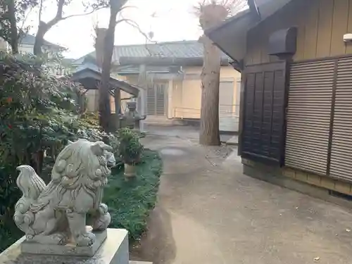 三社神社の狛犬