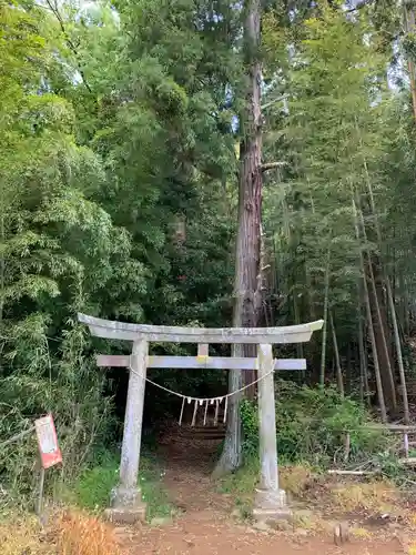 雷神社の鳥居