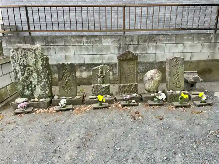 諏訪大神社 の{uncategorized: "未分類", other: "その他", undefined: "問題あり", building: "その他建物", grave: "お墓", sacred_gate: "鳥居", guardian: "狛犬", statue: "像", buddha: "仏像", history: "歴史", nature: "自然", garden: "庭園", animal: "動物", pagoda: "塔", temizu: "手水舎", mountain_gate: "山門・神門", sanctuary: "本殿・本堂", subordinate: "末社・摂社", art: "芸術", scenery: "景色", jizo: "地蔵", ema: "絵馬", goshuin: "御朱印", omikuji: "おみくじ", items: "授与品その他", amulet: "お守り", goshuincho: "御朱印帳", eats: "食事", festival: "お祭り", votive_dance: "神楽", shichigosan: "七五三参", wedding: "結婚式", experience: "体験その他", initially: "初詣", around: "周辺", anti_infection: "感染症対策"}
