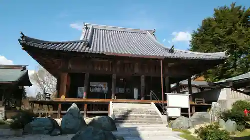 餘慶寺の本殿