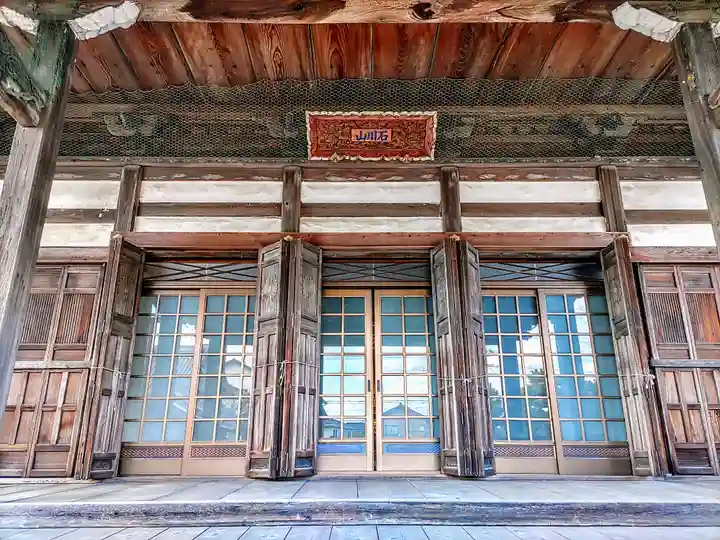 蓮泉寺の本殿・本堂