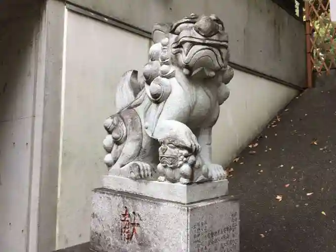 自由が丘熊野神社の狛犬