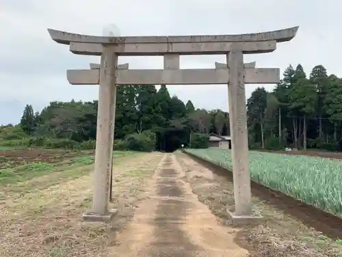 三社神社の鳥居