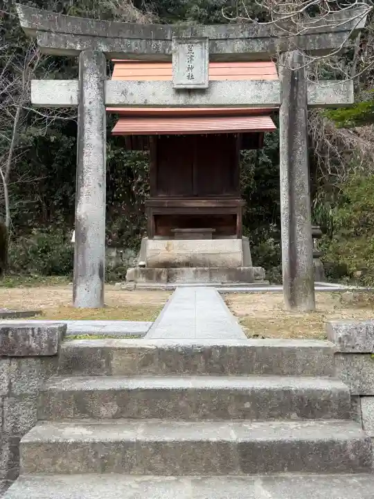光雲神社の{uncategorized: "未分類", other: "その他", undefined: "問題あり", building: "その他建物", grave: "お墓", sacred_gate: "鳥居", guardian: "狛犬", statue: "像", buddha: "仏像", history: "歴史", nature: "自然", garden: "庭園", animal: "動物", pagoda: "塔", temizu: "手水舎", mountain_gate: "山門・神門", sanctuary: "本殿・本堂", subordinate: "末社・摂社", art: "芸術", scenery: "景色", jizo: "地蔵", ema: "絵馬", goshuin: "御朱印", omikuji: "おみくじ", items: "授与品その他", amulet: "お守り", goshuincho: "御朱印帳", eats: "食事", festival: "お祭り", votive_dance: "神楽", shichigosan: "七五三参", wedding: "結婚式", experience: "体験その他", initially: "初詣", around: "周辺", anti_infection: "感染症対策"}