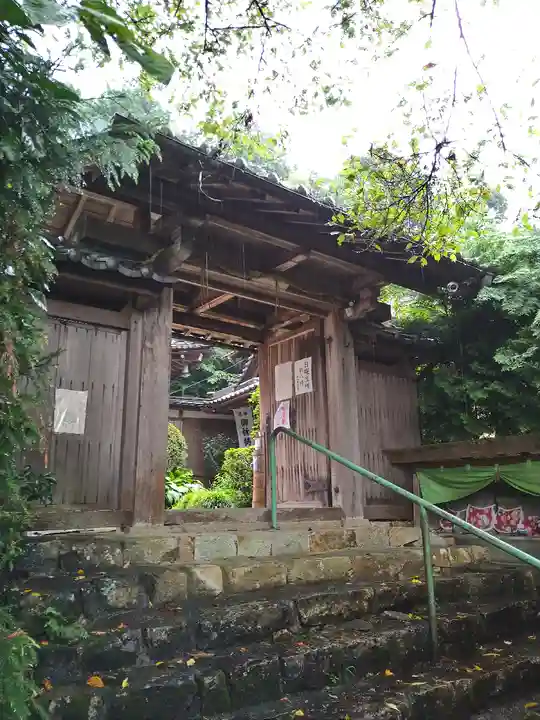 牟禮山観音禅寺の山門・神門