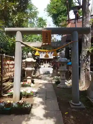 高円寺氷川神社の末社・摂社