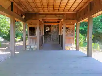 手白神社の本殿・本堂