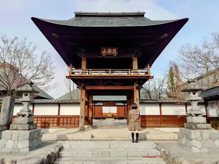 甲斐国分寺の山門・神門