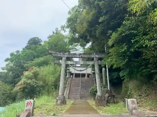 瀧内神社の鳥居