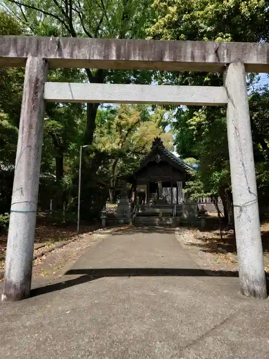 菅田神社の{uncategorized: "未分類", other: "その他", undefined: "問題あり", building: "その他建物", grave: "お墓", sacred_gate: "鳥居", guardian: "狛犬", statue: "像", buddha: "仏像", history: "歴史", nature: "自然", garden: "庭園", animal: "動物", pagoda: "塔", temizu: "手水舎", mountain_gate: "山門・神門", sanctuary: "本殿・本堂", subordinate: "末社・摂社", art: "芸術", scenery: "景色", jizo: "地蔵", ema: "絵馬", goshuin: "御朱印", omikuji: "おみくじ", items: "授与品その他", amulet: "お守り", goshuincho: "御朱印帳", eats: "食事", festival: "お祭り", votive_dance: "神楽", shichigosan: "七五三参", wedding: "結婚式", experience: "体験その他", initially: "初詣", around: "周辺", anti_infection: "感染症対策"}