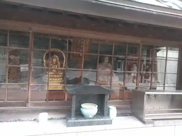 南蔵院の本殿・本堂