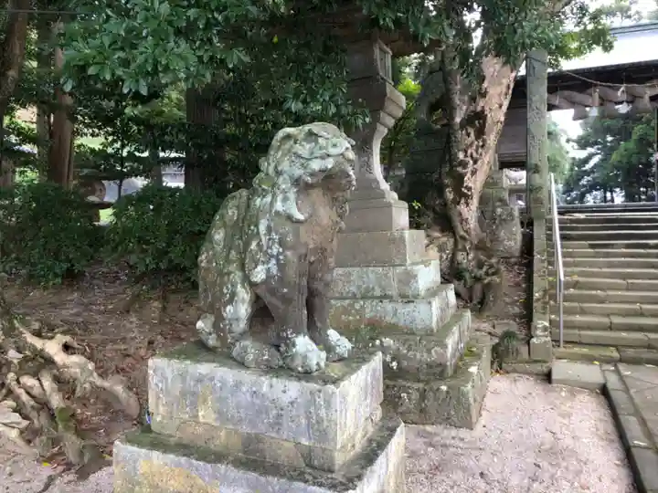 揖夜神社の狛犬