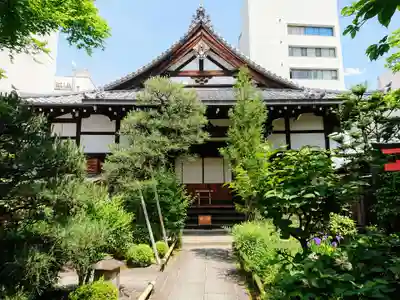 宝蔵寺の本殿・本堂