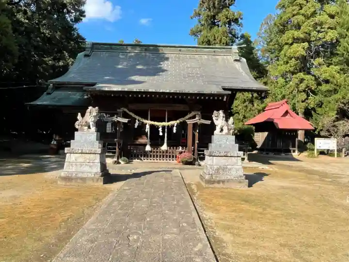 二宮赤城神社の本殿・本堂