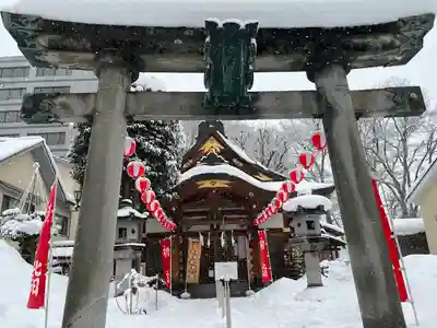 歌懸稲荷神社の鳥居