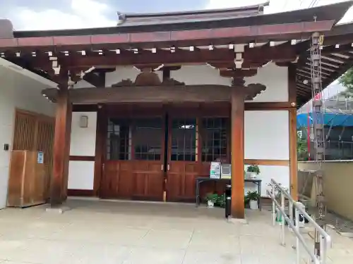 烏山神社の{uncategorized: "未分類", other: "その他", undefined: "問題あり", building: "その他建物", grave: "お墓", sacred_gate: "鳥居", guardian: "狛犬", statue: "像", buddha: "仏像", history: "歴史", nature: "自然", garden: "庭園", animal: "動物", pagoda: "塔", temizu: "手水舎", mountain_gate: "山門・神門", sanctuary: "本殿・本堂", subordinate: "末社・摂社", art: "芸術", scenery: "景色", jizo: "地蔵", ema: "絵馬", goshuin: "御朱印", omikuji: "おみくじ", items: "授与品その他", amulet: "お守り", goshuincho: "御朱印帳", eats: "食事", festival: "お祭り", votive_dance: "神楽", shichigosan: "七五三参", wedding: "結婚式", experience: "体験その他", initially: "初詣", around: "周辺", anti_infection: "感染症対策"}