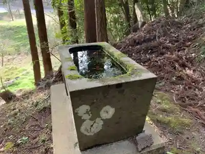 小山野神社の手水舎