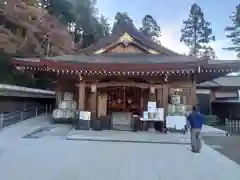 高麗神社の本殿