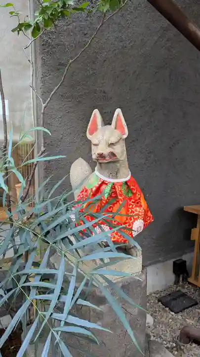 五十稲荷神社(栄寿稲荷神社)の狛犬