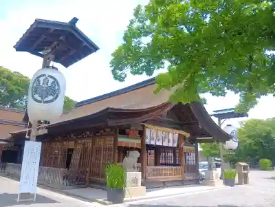 尾張大國霊神社(国府宮)の{uncategorized: "未分類", other: "その他", undefined: "問題あり", building: "その他建物", grave: "お墓", sacred_gate: "鳥居", guardian: "狛犬", statue: "像", buddha: "仏像", history: "歴史", nature: "自然", garden: "庭園", animal: "動物", pagoda: "塔", temizu: "手水舎", mountain_gate: "山門・神門", sanctuary: "本殿・本堂", subordinate: "末社・摂社", art: "芸術", scenery: "景色", jizo: "地蔵", ema: "絵馬", goshuin: "御朱印", omikuji: "おみくじ", items: "授与品その他", amulet: "お守り", goshuincho: "御朱印帳", eats: "食事", festival: "お祭り", votive_dance: "神楽", shichigosan: "七五三参", wedding: "結婚式", experience: "体験その他", initially: "初詣", around: "周辺", anti_infection: "感染症対策"}