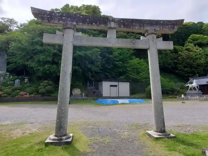 形原神社の鳥居