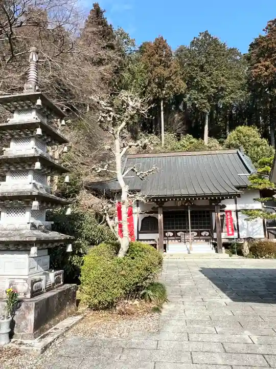 泉福寺の{uncategorized: "未分類", other: "その他", undefined: "問題あり", building: "その他建物", grave: "お墓", sacred_gate: "鳥居", guardian: "狛犬", statue: "像", buddha: "仏像", history: "歴史", nature: "自然", garden: "庭園", animal: "動物", pagoda: "塔", temizu: "手水舎", mountain_gate: "山門・神門", sanctuary: "本殿・本堂", subordinate: "末社・摂社", art: "芸術", scenery: "景色", jizo: "地蔵", ema: "絵馬", goshuin: "御朱印", omikuji: "おみくじ", items: "授与品その他", amulet: "お守り", goshuincho: "御朱印帳", eats: "食事", festival: "お祭り", votive_dance: "神楽", shichigosan: "七五三参", wedding: "結婚式", experience: "体験その他", initially: "初詣", around: "周辺", anti_infection: "感染症対策"}