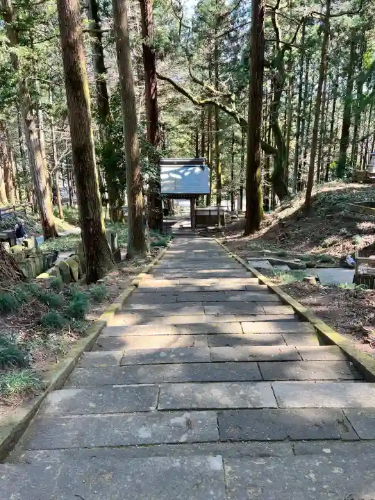 大雄寺の{uncategorized: "未分類", other: "その他", undefined: "問題あり", building: "その他建物", grave: "お墓", sacred_gate: "鳥居", guardian: "狛犬", statue: "像", buddha: "仏像", history: "歴史", nature: "自然", garden: "庭園", animal: "動物", pagoda: "塔", temizu: "手水舎", mountain_gate: "山門・神門", sanctuary: "本殿・本堂", subordinate: "末社・摂社", art: "芸術", scenery: "景色", jizo: "地蔵", ema: "絵馬", goshuin: "御朱印", omikuji: "おみくじ", items: "授与品その他", amulet: "お守り", goshuincho: "御朱印帳", eats: "食事", festival: "お祭り", votive_dance: "神楽", shichigosan: "七五三参", wedding: "結婚式", experience: "体験その他", initially: "初詣", around: "周辺", anti_infection: "感染症対策"}
