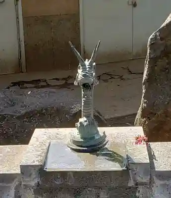 新井天神北野神社の手水舎