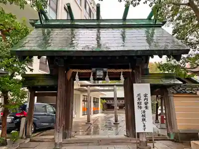 伊勢宮の山門・神門