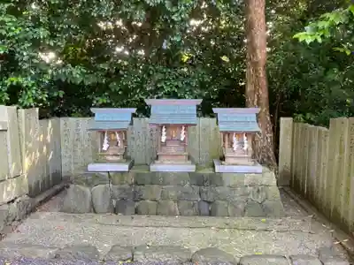 綾延神社の末社・摂社