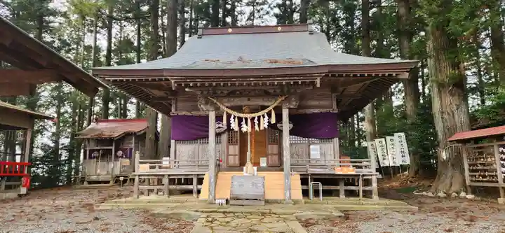 坪沼八幡神社の本殿・本堂