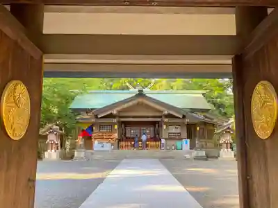 東郷神社の山門・神門