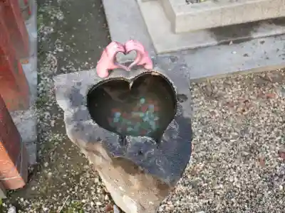 牛嶋天満宮の{uncategorized: "未分類", other: "その他", undefined: "問題あり", building: "その他建物", grave: "お墓", sacred_gate: "鳥居", guardian: "狛犬", statue: "像", buddha: "仏像", history: "歴史", nature: "自然", garden: "庭園", animal: "動物", pagoda: "塔", temizu: "手水舎", mountain_gate: "山門・神門", sanctuary: "本殿・本堂", subordinate: "末社・摂社", art: "芸術", scenery: "景色", jizo: "地蔵", ema: "絵馬", goshuin: "御朱印", omikuji: "おみくじ", items: "授与品その他", amulet: "お守り", goshuincho: "御朱印帳", eats: "食事", festival: "お祭り", votive_dance: "神楽", shichigosan: "七五三参", wedding: "結婚式", experience: "体験その他", initially: "初詣", around: "周辺", anti_infection: "感染症対策"}