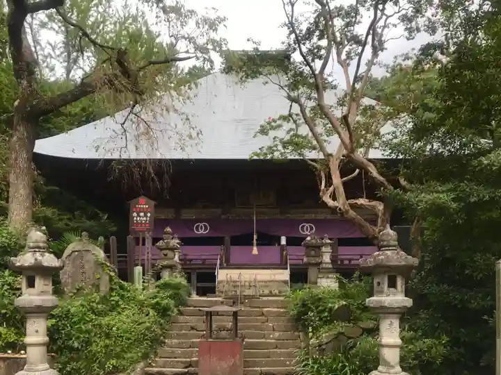 西明寺の本殿・本堂