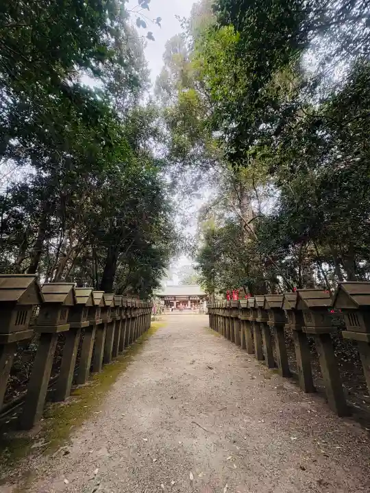 村屋坐弥冨都比売神社の{uncategorized: "未分類", other: "その他", undefined: "問題あり", building: "その他建物", grave: "お墓", sacred_gate: "鳥居", guardian: "狛犬", statue: "像", buddha: "仏像", history: "歴史", nature: "自然", garden: "庭園", animal: "動物", pagoda: "塔", temizu: "手水舎", mountain_gate: "山門・神門", sanctuary: "本殿・本堂", subordinate: "末社・摂社", art: "芸術", scenery: "景色", jizo: "地蔵", ema: "絵馬", goshuin: "御朱印", omikuji: "おみくじ", items: "授与品その他", amulet: "お守り", goshuincho: "御朱印帳", eats: "食事", festival: "お祭り", votive_dance: "神楽", shichigosan: "七五三参", wedding: "結婚式", experience: "体験その他", initially: "初詣", around: "周辺", anti_infection: "感染症対策"}