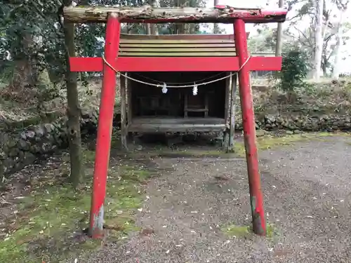 三宅神社の末社