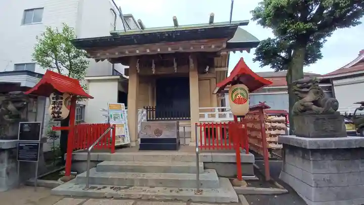 皆中稲荷神社の本殿・本堂