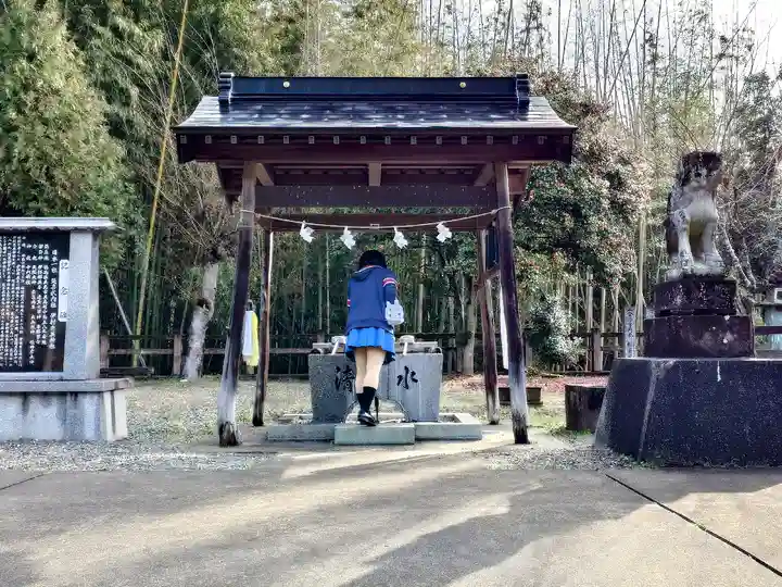 伊射奈美神社の手水舎