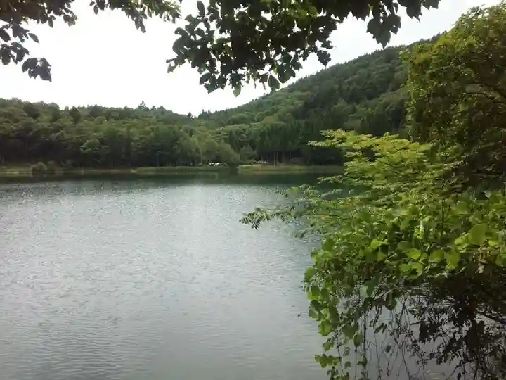 子安神社の周辺