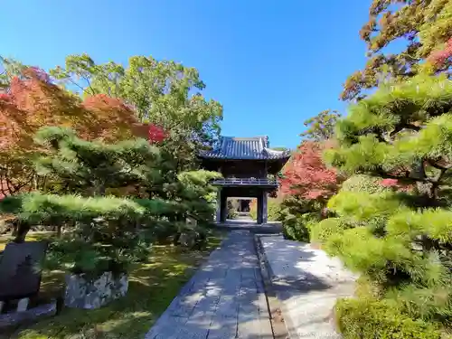 伊勢の国 四天王寺の山門