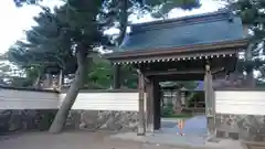 正休寺の山門