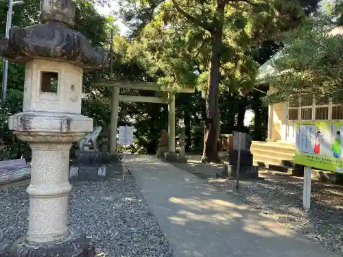 姉埼神社の{uncategorized: "未分類", other: "その他", undefined: "問題あり", building: "その他建物", grave: "お墓", sacred_gate: "鳥居", guardian: "狛犬", statue: "像", buddha: "仏像", history: "歴史", nature: "自然", garden: "庭園", animal: "動物", pagoda: "塔", temizu: "手水舎", mountain_gate: "山門・神門", sanctuary: "本殿・本堂", subordinate: "末社・摂社", art: "芸術", scenery: "景色", jizo: "地蔵", ema: "絵馬", goshuin: "御朱印", omikuji: "おみくじ", items: "授与品その他", amulet: "お守り", goshuincho: "御朱印帳", eats: "食事", festival: "お祭り", votive_dance: "神楽", shichigosan: "七五三参", wedding: "結婚式", experience: "体験その他", initially: "初詣", around: "周辺", anti_infection: "感染症対策"}