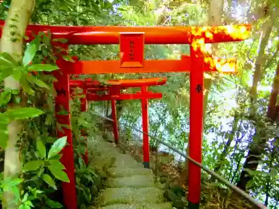 白笹稲荷神社の末社・摂社