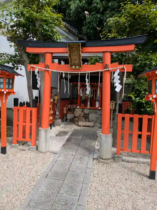 大将軍八神社の{uncategorized: "未分類", other: "その他", undefined: "問題あり", building: "その他建物", grave: "お墓", sacred_gate: "鳥居", guardian: "狛犬", statue: "像", buddha: "仏像", history: "歴史", nature: "自然", garden: "庭園", animal: "動物", pagoda: "塔", temizu: "手水舎", mountain_gate: "山門・神門", sanctuary: "本殿・本堂", subordinate: "末社・摂社", art: "芸術", scenery: "景色", jizo: "地蔵", ema: "絵馬", goshuin: "御朱印", omikuji: "おみくじ", items: "授与品その他", amulet: "お守り", goshuincho: "御朱印帳", eats: "食事", festival: "お祭り", votive_dance: "神楽", shichigosan: "七五三参", wedding: "結婚式", experience: "体験その他", initially: "初詣", around: "周辺", anti_infection: "感染症対策"}