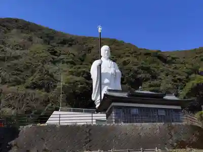 御厨人窟・神明窟(高知県)
