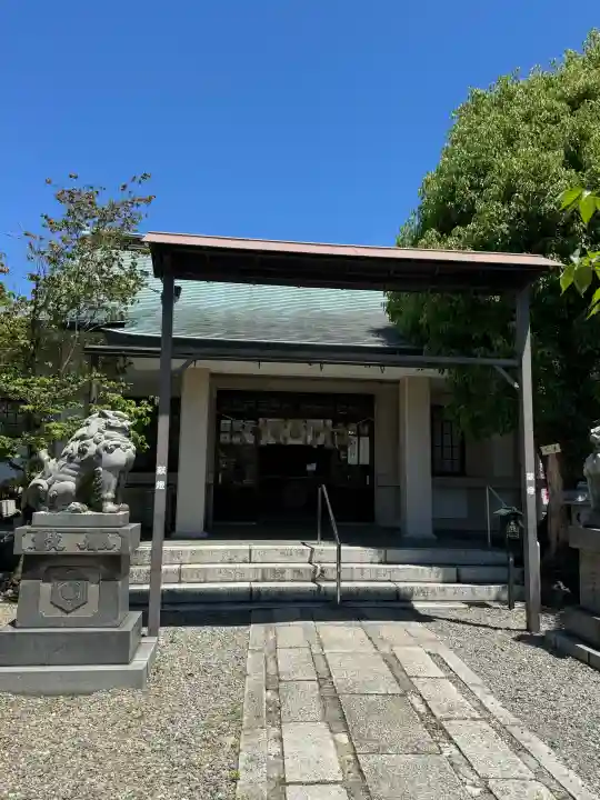 白山神社(榎白山神社)の{uncategorized: "未分類", other: "その他", undefined: "問題あり", building: "その他建物", grave: "お墓", sacred_gate: "鳥居", guardian: "狛犬", statue: "像", buddha: "仏像", history: "歴史", nature: "自然", garden: "庭園", animal: "動物", pagoda: "塔", temizu: "手水舎", mountain_gate: "山門・神門", sanctuary: "本殿・本堂", subordinate: "末社・摂社", art: "芸術", scenery: "景色", jizo: "地蔵", ema: "絵馬", goshuin: "御朱印", omikuji: "おみくじ", items: "授与品その他", amulet: "お守り", goshuincho: "御朱印帳", eats: "食事", festival: "お祭り", votive_dance: "神楽", shichigosan: "七五三参", wedding: "結婚式", experience: "体験その他", initially: "初詣", around: "周辺", anti_infection: "感染症対策"}