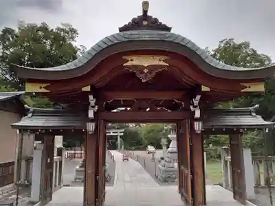 城山八幡宮の山門・神門